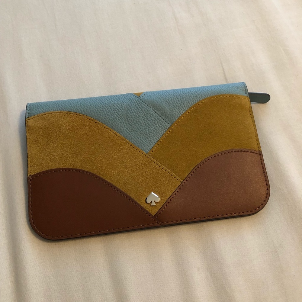 Kate Spade Color Blocked Scalloped Bifold Wallet